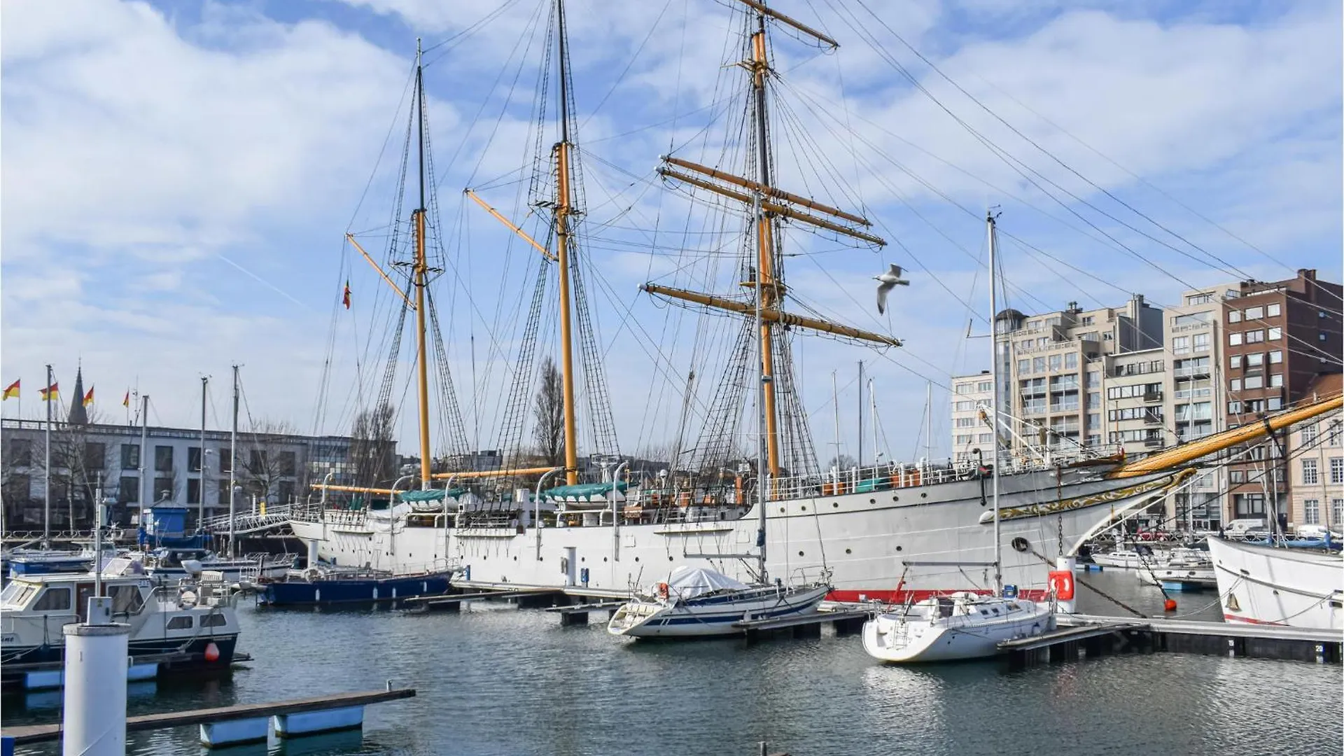 Residentie Crystal Apartment Ostend